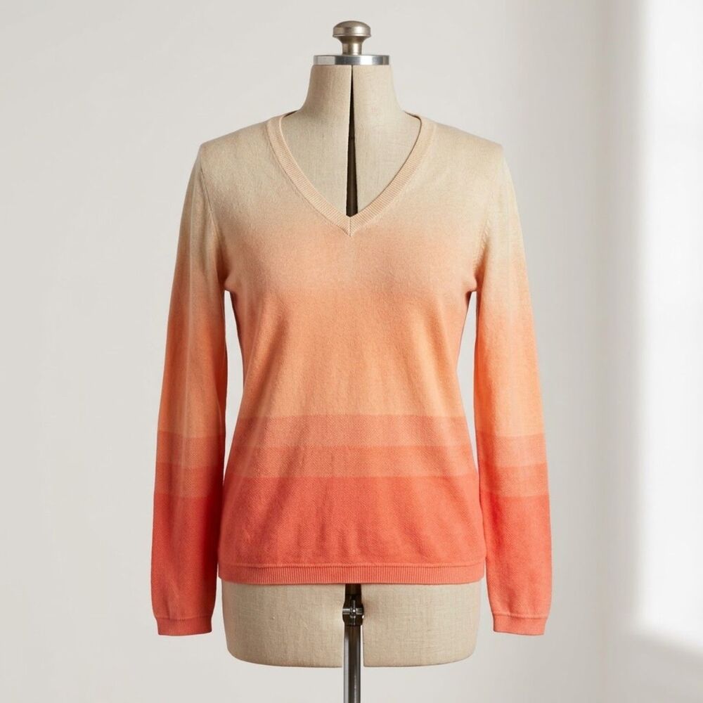 Tommy Hilfiger Women's V-Neck Peach To Coral Ombre Pullover Sweater Medium